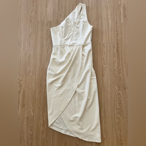 Lulu’s single shoulder midi dress nwot - Picture 5 of 6
